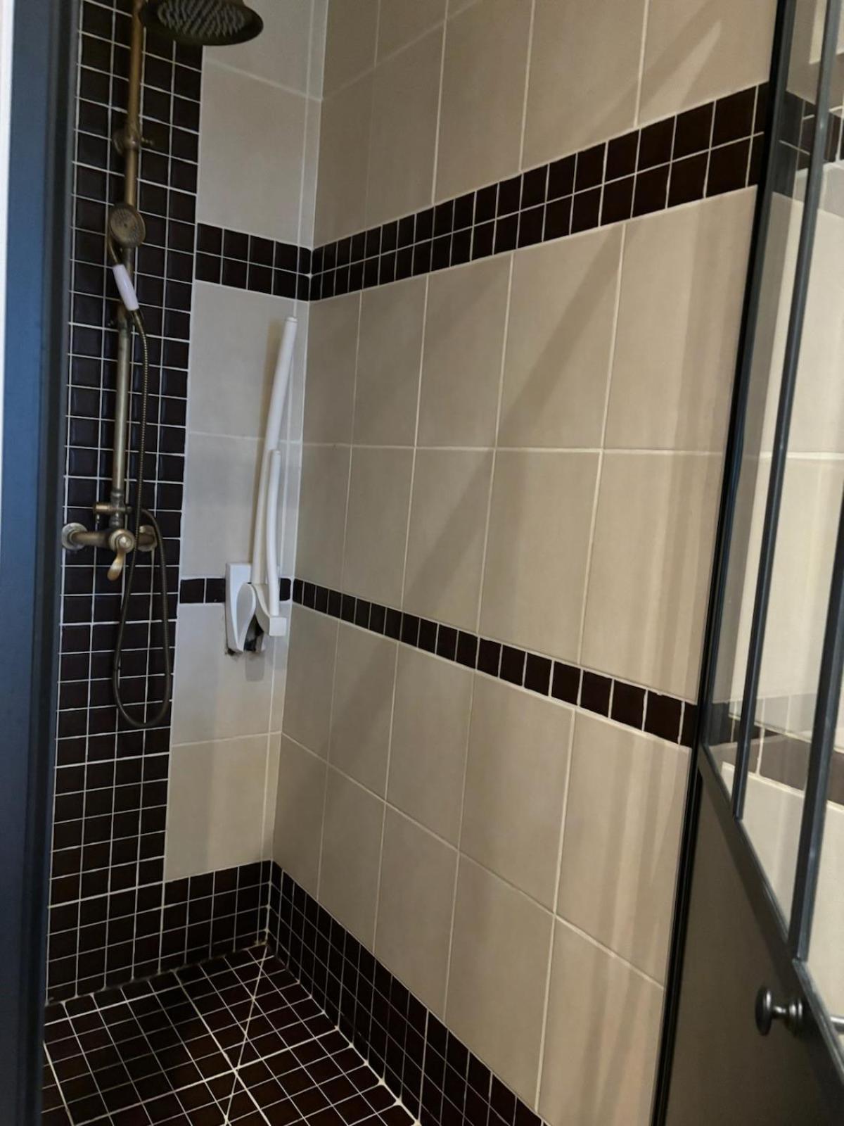 Chambre D'Hotes "Sur La Route Des Terrils" Vendin-le-Vieil Bagian luar foto